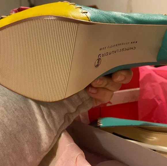 New multicolor Chinese laundry heels Msrp $40 - Picture 6 of 10